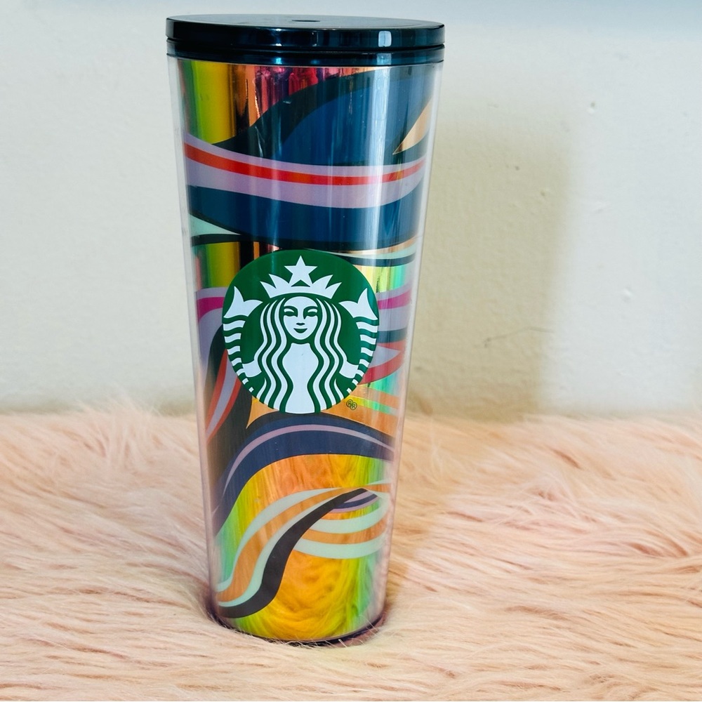 Starbucks NWT 24 oz. Reusable Siren clear cold cup